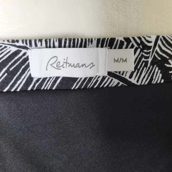 REITMANS Black & White Skirt. Leafs/Feather Print. Size Medium. - Picture 5 of 8